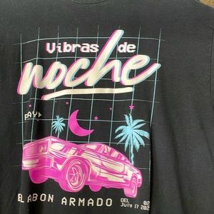 Eslabon Armando Merch shirt come with CD as well cute for a casual outfit :)